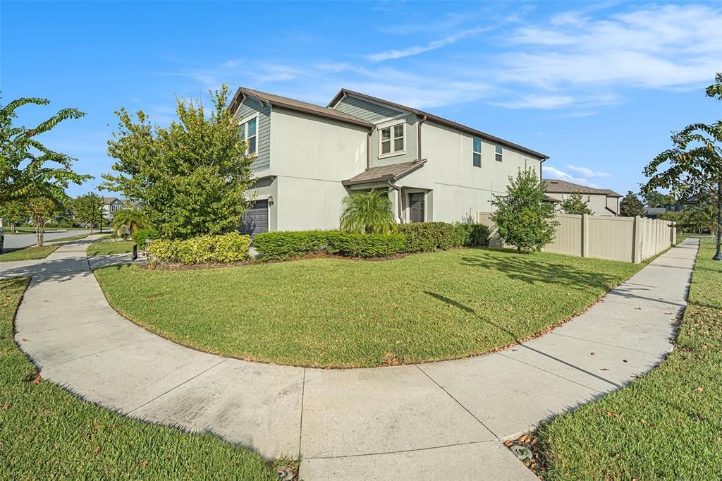 En Venta: $525,000 (4 camas, 2 baños, 2784 Pies cuadrados)