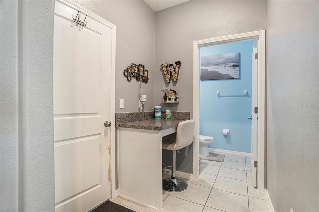 En Venta: $525,000 (4 camas, 2 baños, 2784 Pies cuadrados)