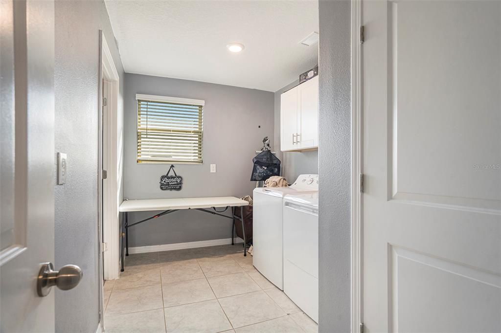 En Venta: $525,000 (4 camas, 2 baños, 2784 Pies cuadrados)