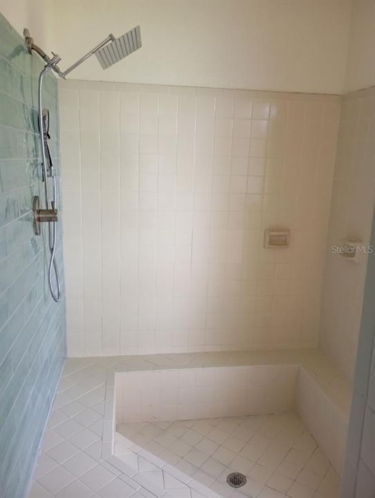 出租: $3,100 (5 贝兹, 3 浴室, 2158 平方英尺)