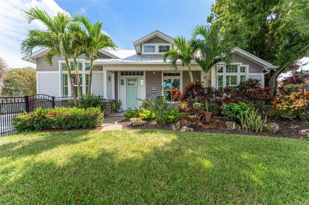 Vendido Recientemente: $815,000 (3 camas, 2 baños, 2020 Pies cuadrados)