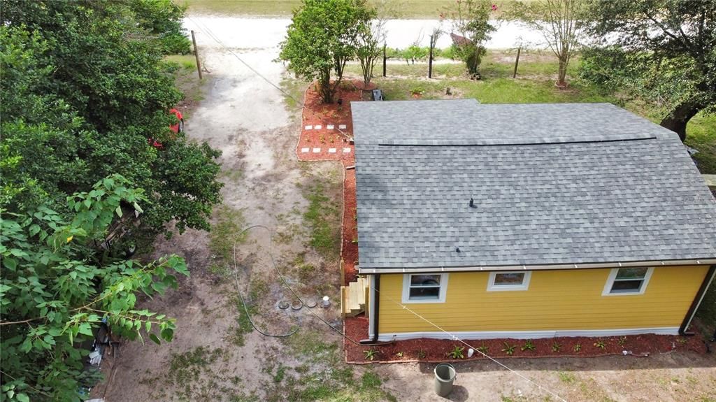 For Sale: $149,900 (2 beds, 1 baths, 644 Square Feet)