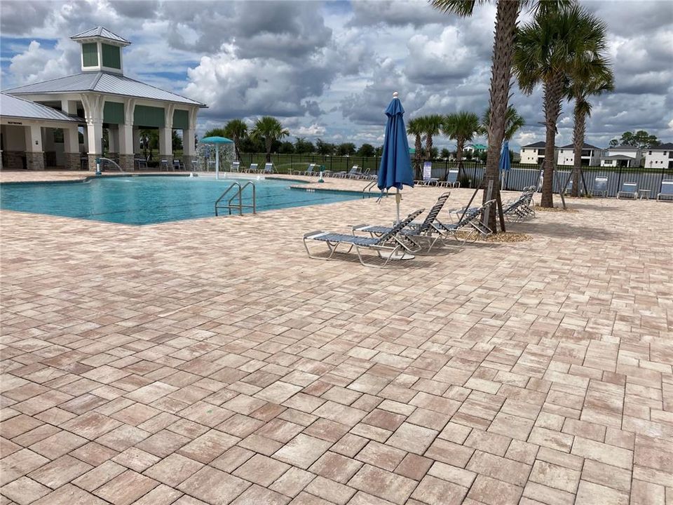 На продажу: $499,000 (4 спален, 3 ванн, 1953 Квадратных фут)