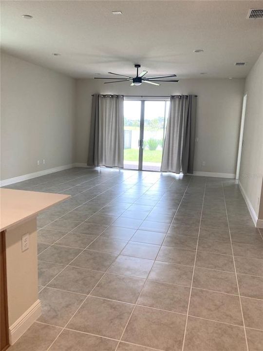 На продажу: $499,000 (4 спален, 3 ванн, 1953 Квадратных фут)