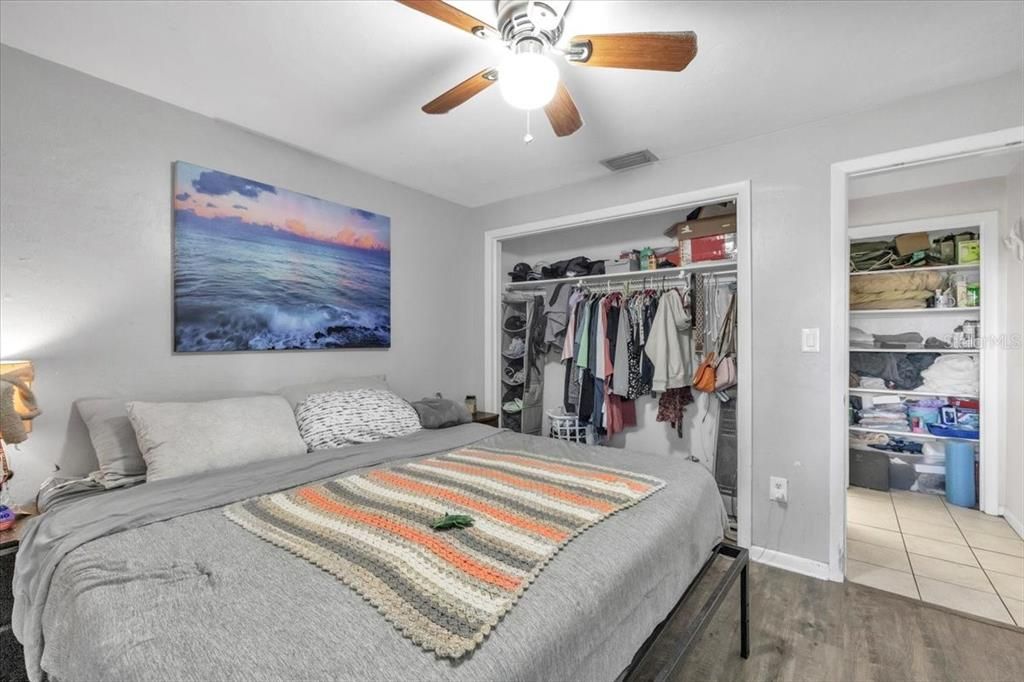 For Sale: $899,000 (6 beds, 0 baths, 3641 Square Feet)