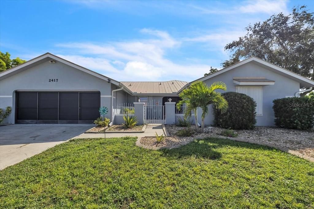 For Sale: $899,000 (6 beds, 0 baths, 3641 Square Feet)