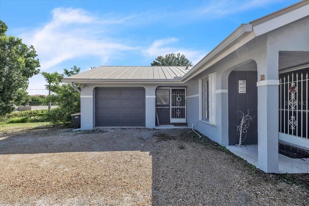 For Sale: $899,000 (6 beds, 0 baths, 3641 Square Feet)