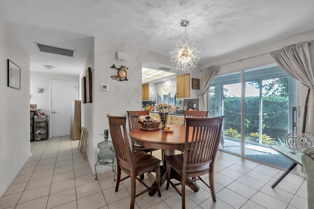 For Sale: $899,000 (6 beds, 0 baths, 3641 Square Feet)