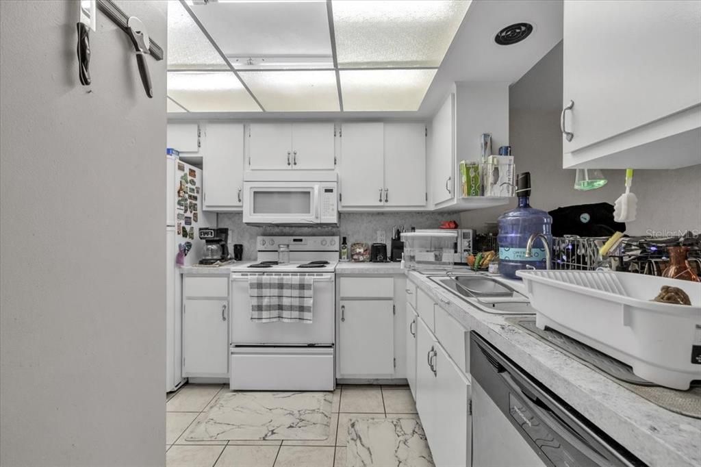 For Sale: $899,000 (6 beds, 0 baths, 3641 Square Feet)