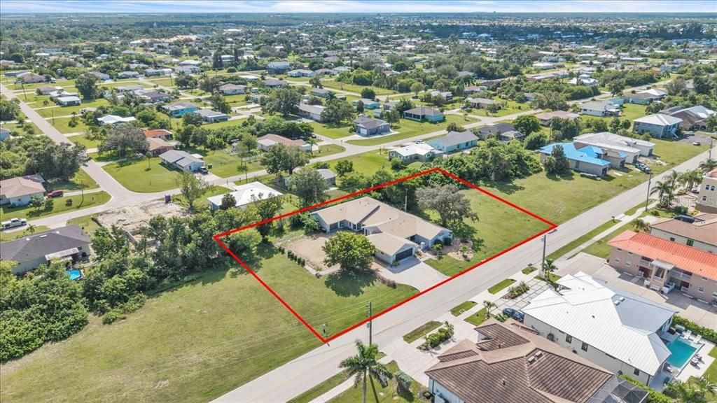 For Sale: $899,000 (6 beds, 0 baths, 3641 Square Feet)