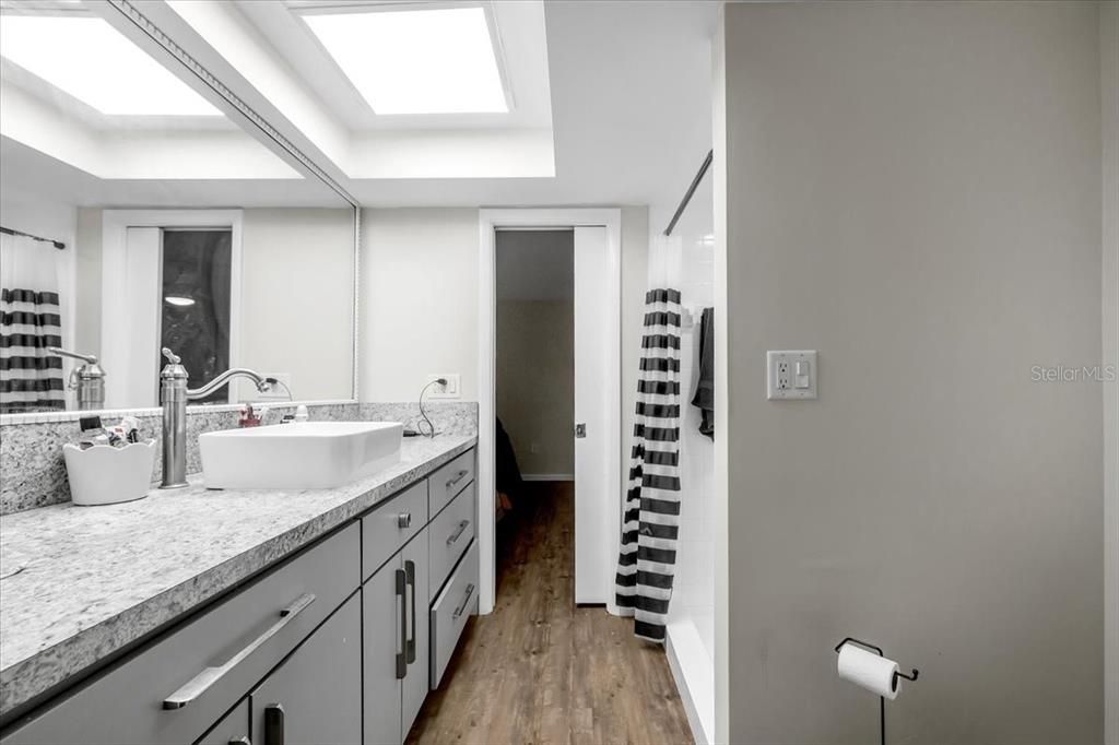 For Sale: $899,000 (6 beds, 0 baths, 3641 Square Feet)