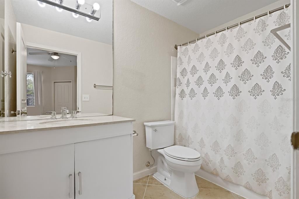 На продажу: $169,900 (3 спален, 2 ванн, 1336 Квадратных фут)