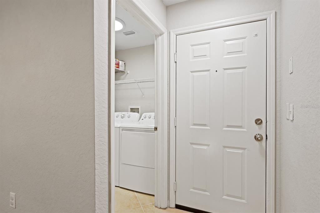 На продажу: $169,900 (3 спален, 2 ванн, 1336 Квадратных фут)