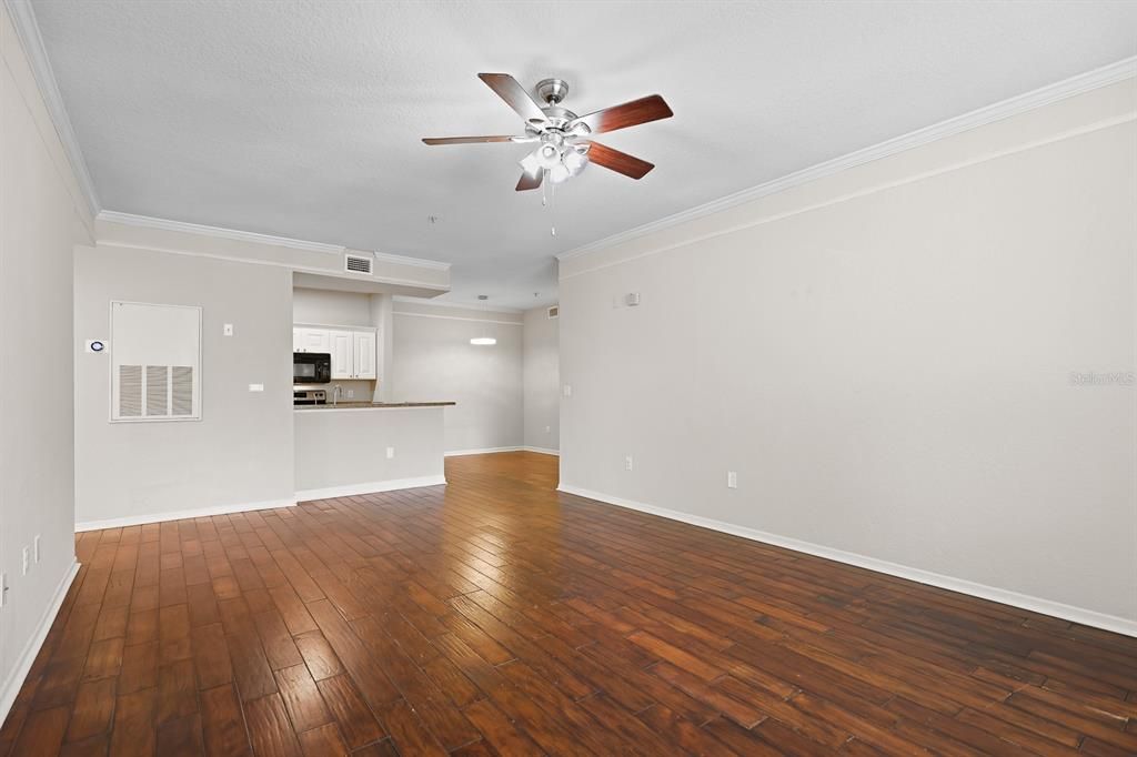 На продажу: $169,900 (3 спален, 2 ванн, 1336 Квадратных фут)