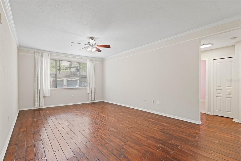 На продажу: $169,900 (3 спален, 2 ванн, 1336 Квадратных фут)