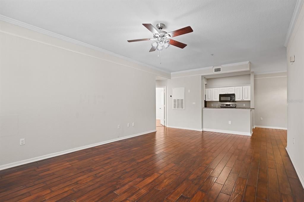 На продажу: $169,900 (3 спален, 2 ванн, 1336 Квадратных фут)