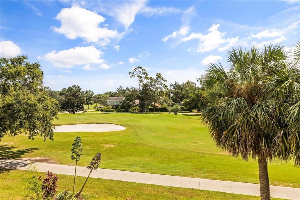 For Sale: $299,000 (2 beds, 2 baths, 970 Square Feet)