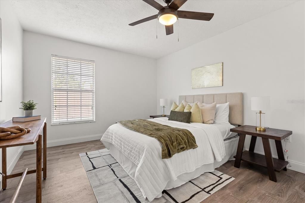 For Sale: $299,000 (2 beds, 2 baths, 970 Square Feet)