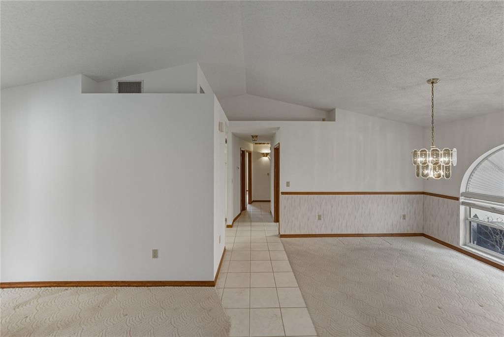 En Venta: $465,000 (4 camas, 2 baños, 2555 Pies cuadrados)