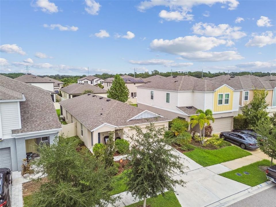 合同活跃: $350,000 (3 贝兹, 2 浴室, 1615 平方英尺)