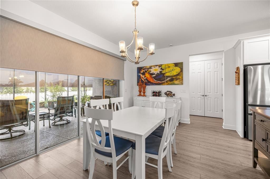 待售: $649,000 (3 贝兹, 3 浴室, 2457 平方英尺)