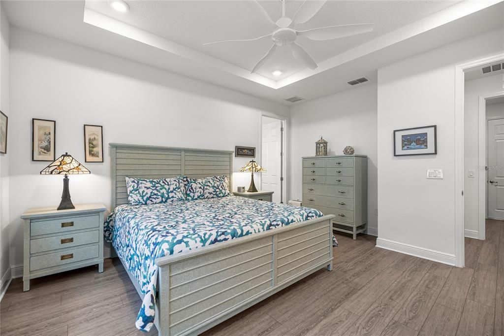 待售: $649,000 (3 贝兹, 3 浴室, 2457 平方英尺)