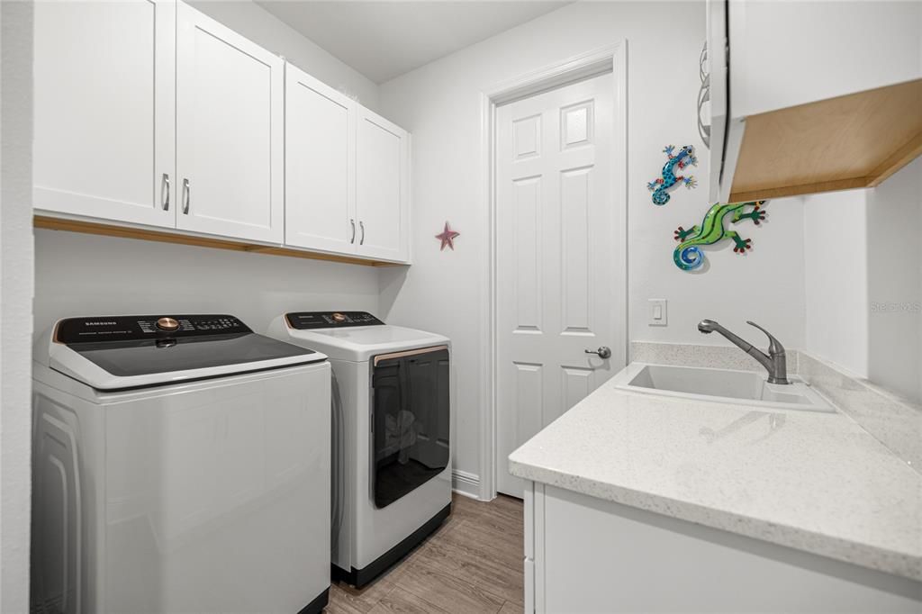 待售: $649,000 (3 贝兹, 3 浴室, 2457 平方英尺)