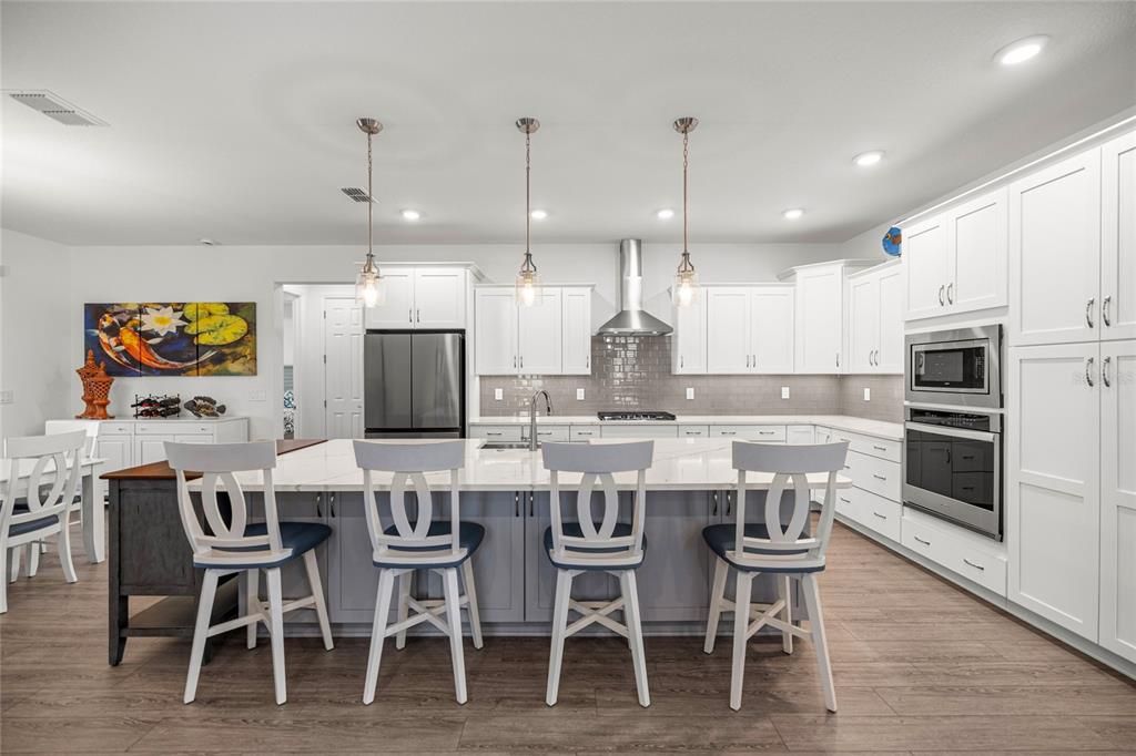 待售: $649,000 (3 贝兹, 3 浴室, 2457 平方英尺)