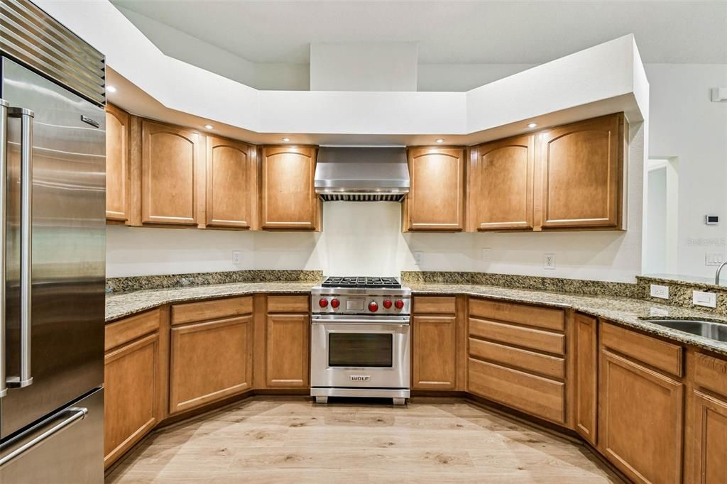 En Venta: $1,175,000 (4 camas, 3 baños, 3259 Pies cuadrados)