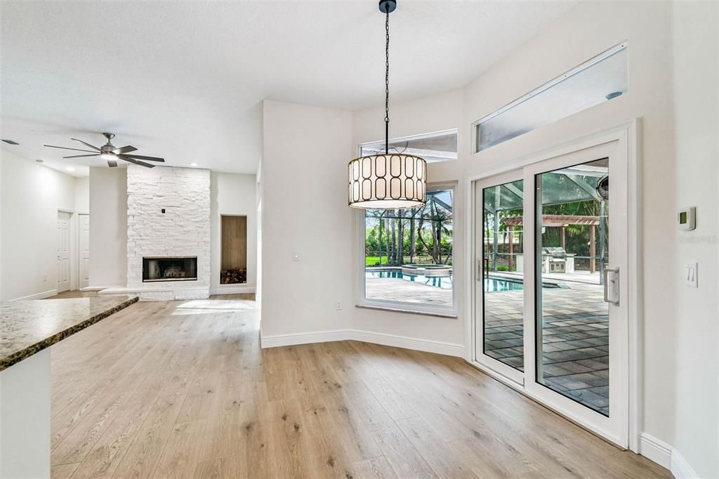 En Venta: $1,175,000 (4 camas, 3 baños, 3259 Pies cuadrados)