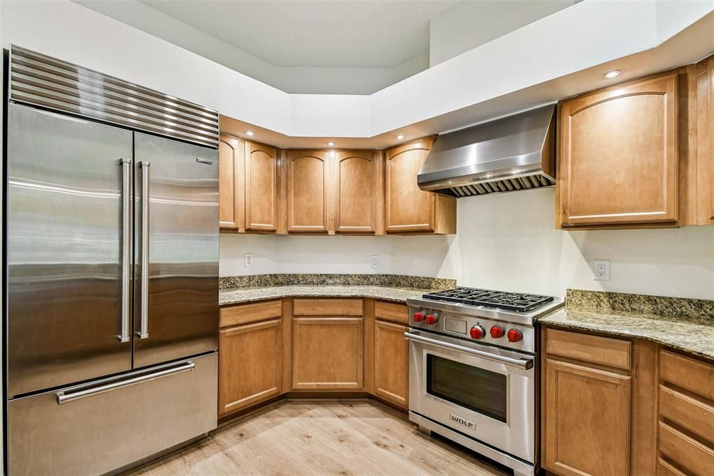 En Venta: $1,175,000 (4 camas, 3 baños, 3259 Pies cuadrados)