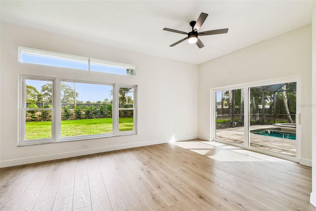 En Venta: $1,175,000 (4 camas, 3 baños, 3259 Pies cuadrados)