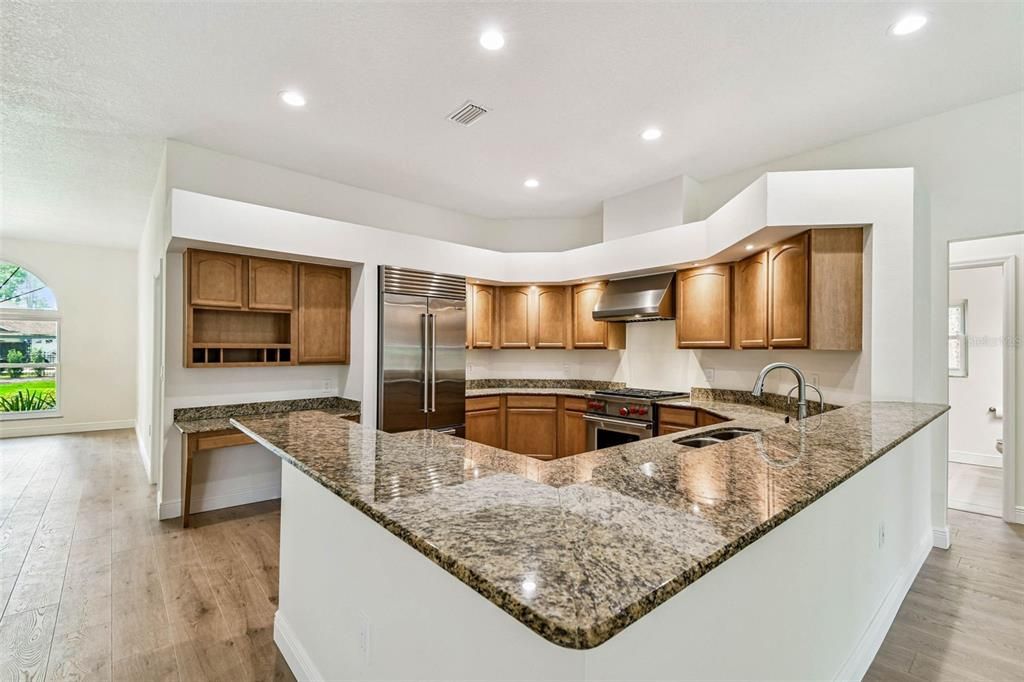 En Venta: $1,175,000 (4 camas, 3 baños, 3259 Pies cuadrados)