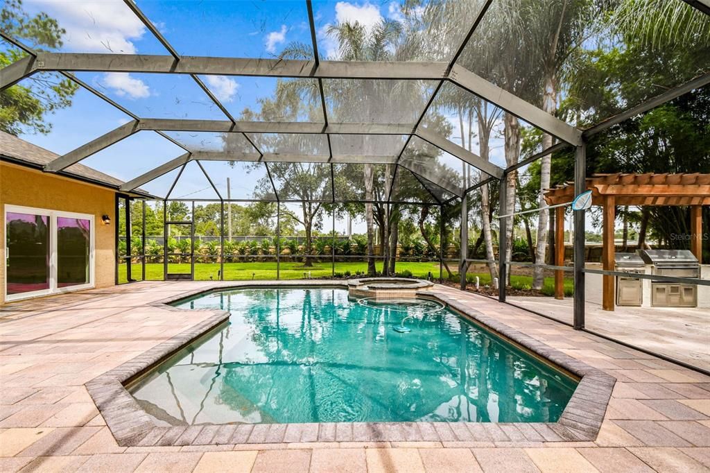 En Venta: $1,175,000 (4 camas, 3 baños, 3259 Pies cuadrados)