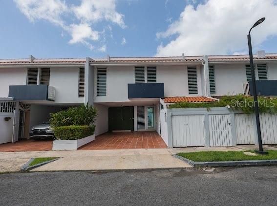 Recently Rented: $5,500 (3 beds, 2 baths, 1300 Square Feet)