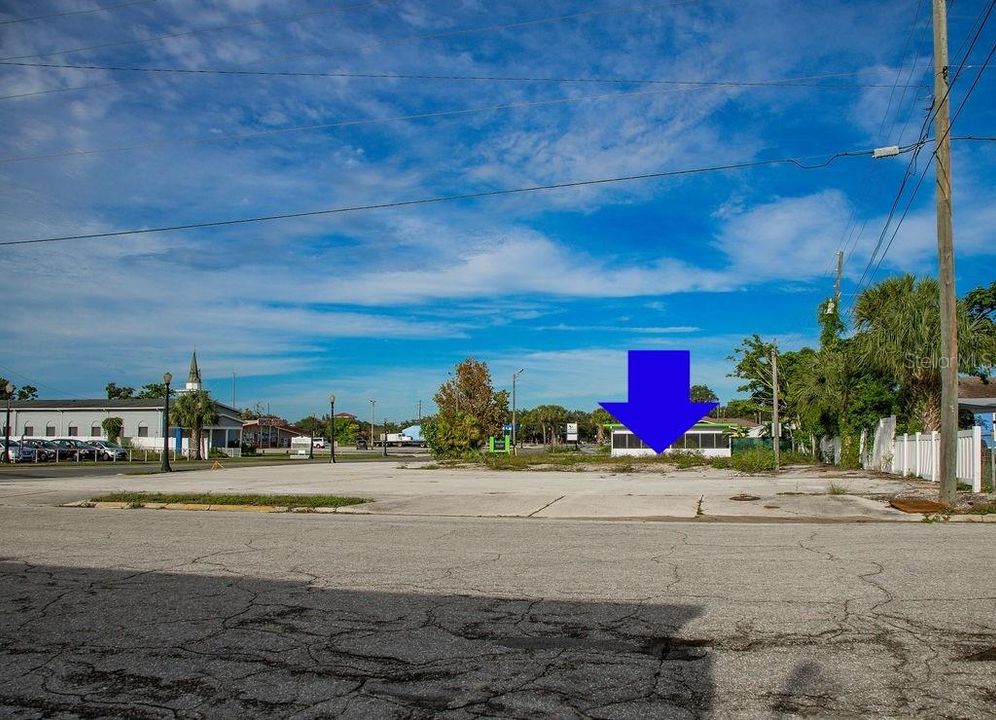 Под контрактом: $110,000 (0.34 acres)