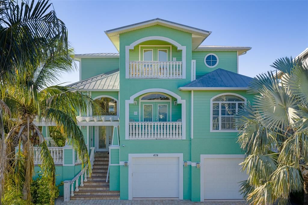 For Sale: $2,990,000 (4 beds, 3 baths, 3135 Square Feet)