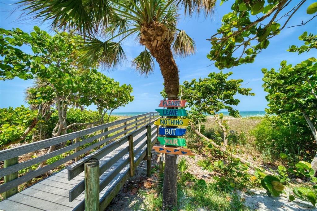 For Sale: $2,990,000 (4 beds, 3 baths, 3135 Square Feet)