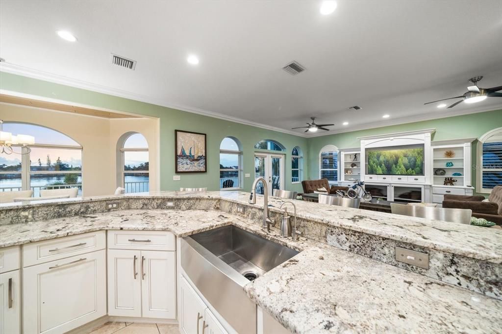 For Sale: $2,990,000 (4 beds, 3 baths, 3135 Square Feet)