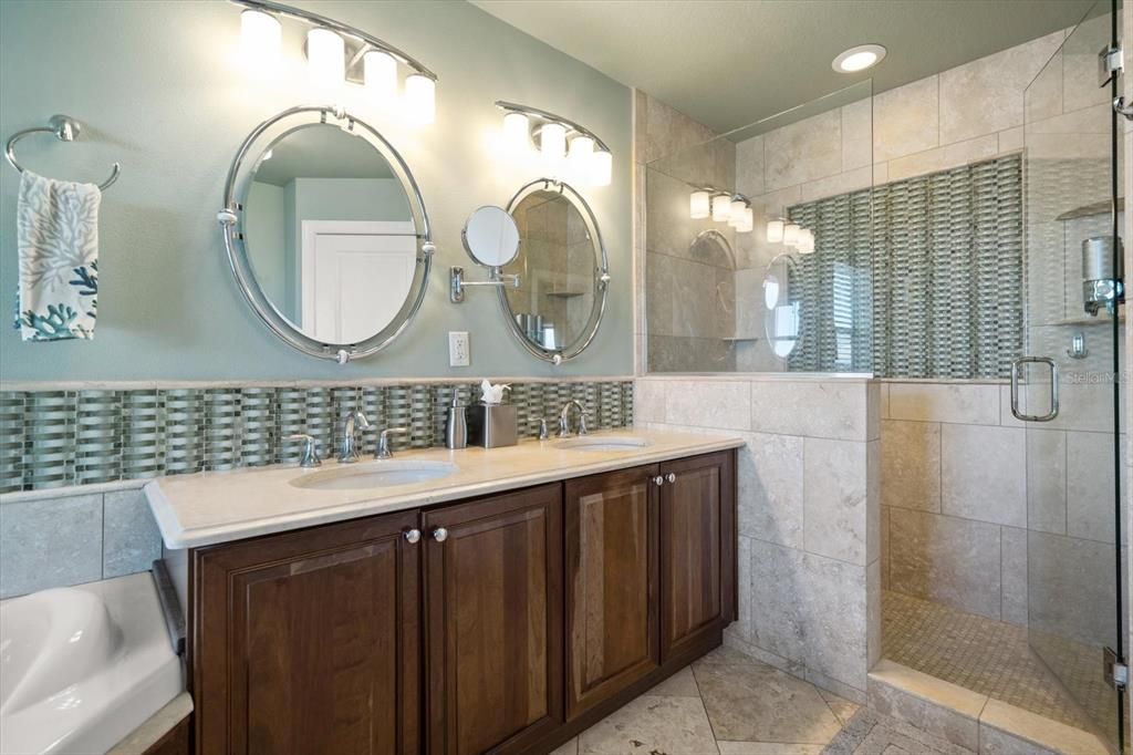 For Sale: $2,990,000 (4 beds, 3 baths, 3135 Square Feet)