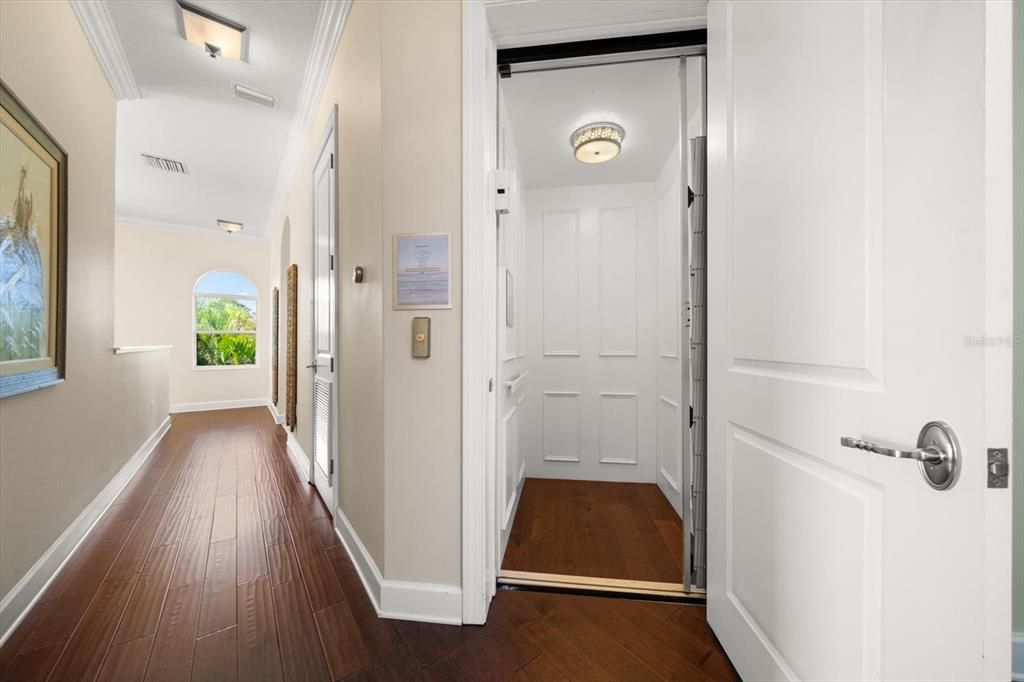 For Sale: $2,990,000 (4 beds, 3 baths, 3135 Square Feet)