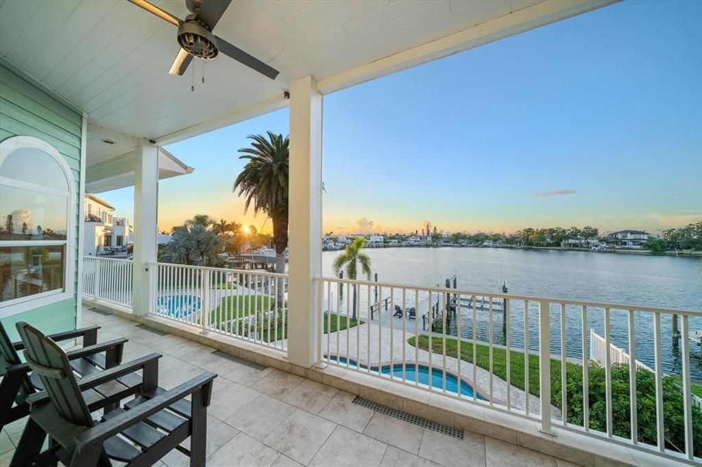 For Sale: $2,990,000 (4 beds, 3 baths, 3135 Square Feet)