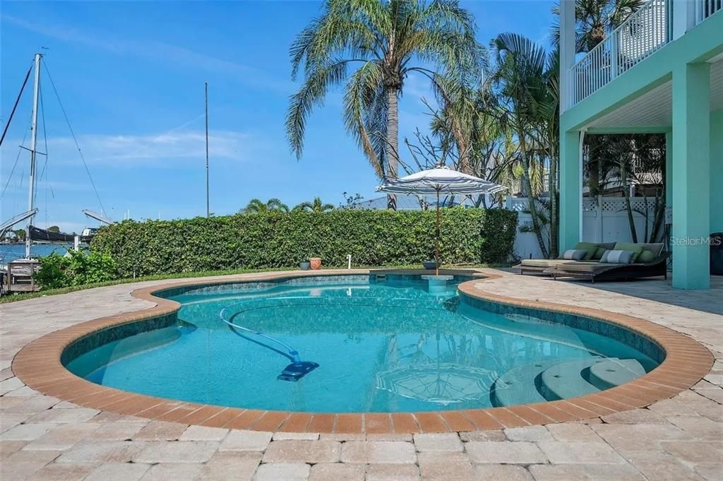 For Sale: $2,990,000 (4 beds, 3 baths, 3135 Square Feet)