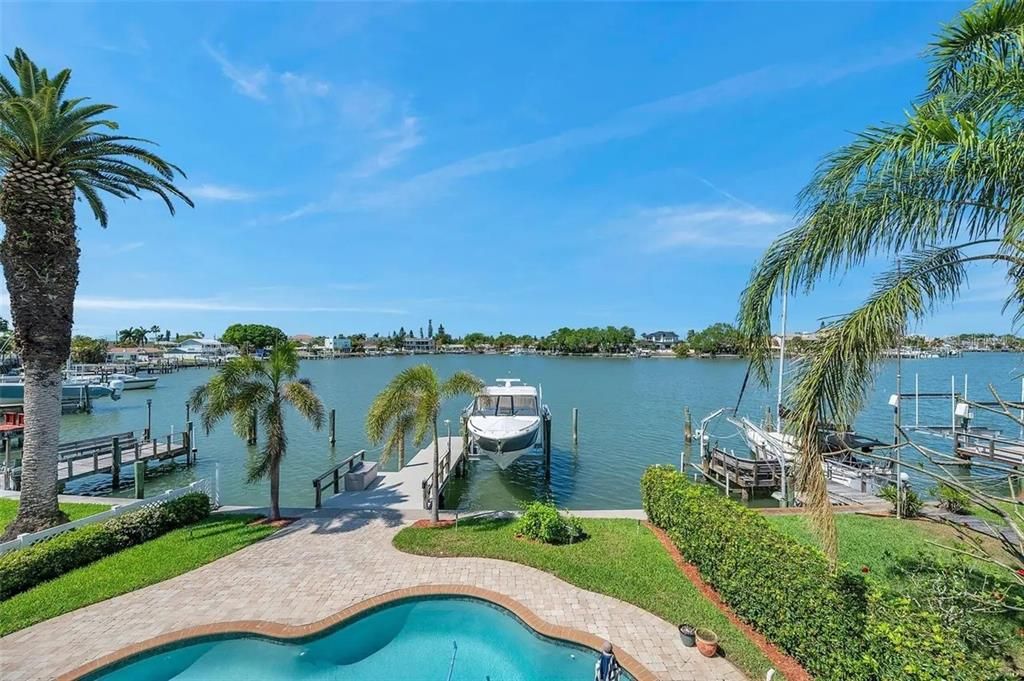 For Sale: $2,990,000 (4 beds, 3 baths, 3135 Square Feet)