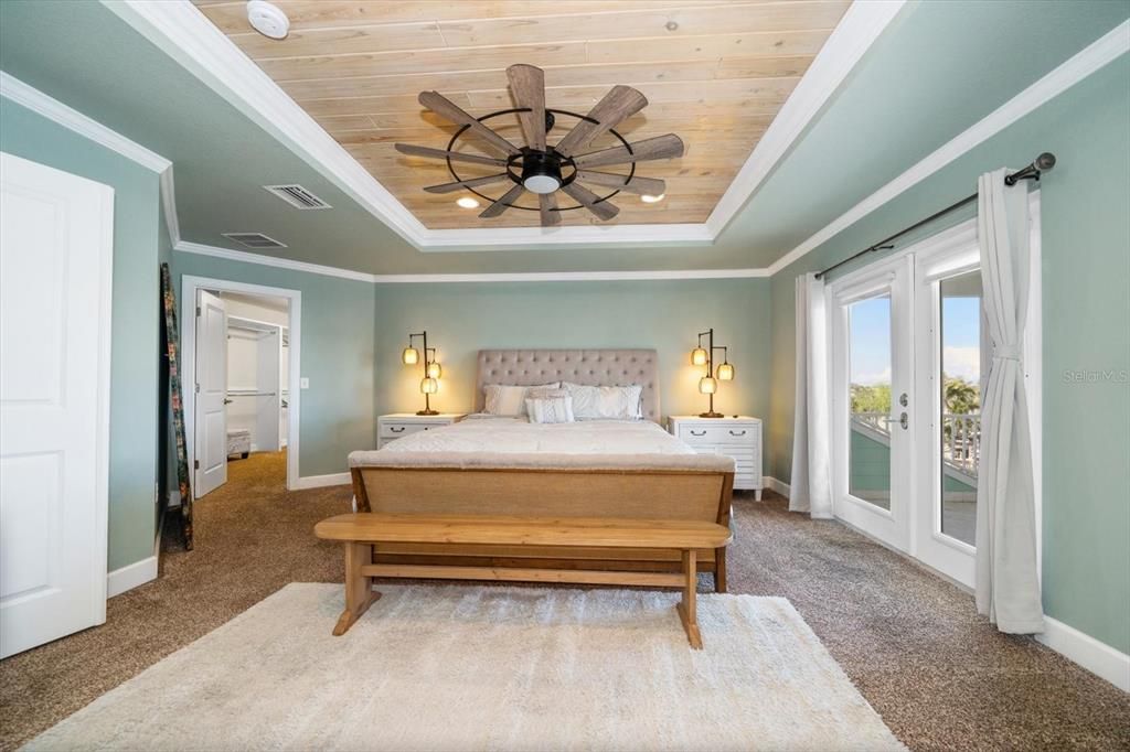 For Sale: $2,990,000 (4 beds, 3 baths, 3135 Square Feet)