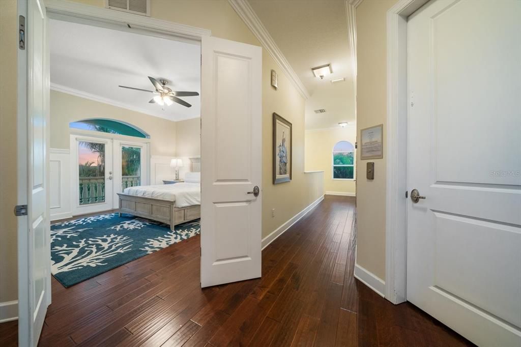 For Sale: $2,990,000 (4 beds, 3 baths, 3135 Square Feet)