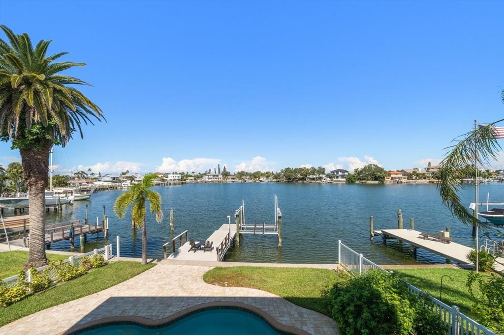 For Sale: $2,990,000 (4 beds, 3 baths, 3135 Square Feet)