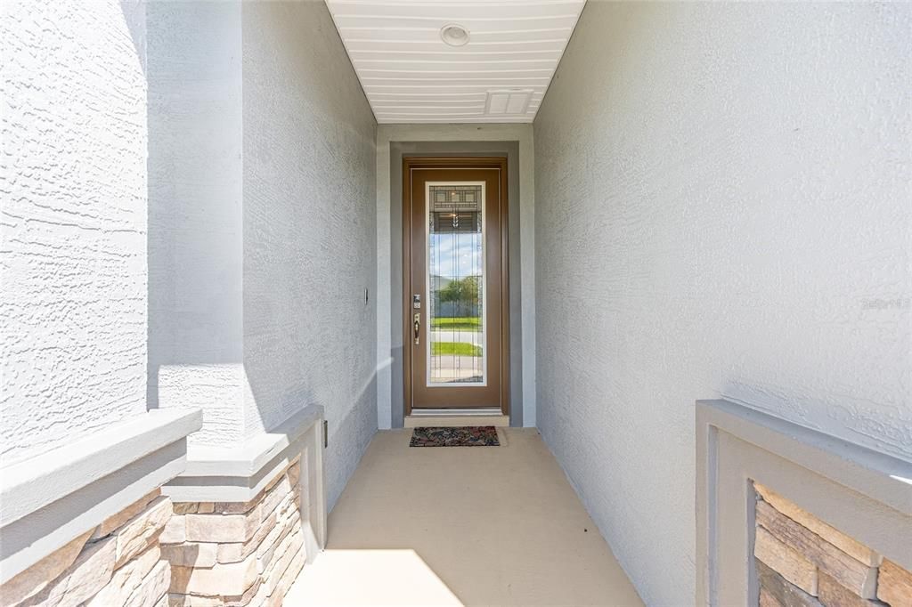 Activo con contrato: $4,700 (3 camas, 3 baños, 1943 Pies cuadrados)