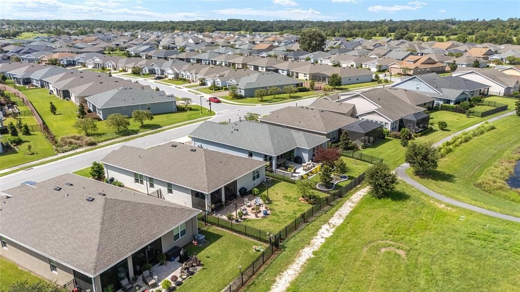 Activo con contrato: $4,700 (3 camas, 3 baños, 1943 Pies cuadrados)