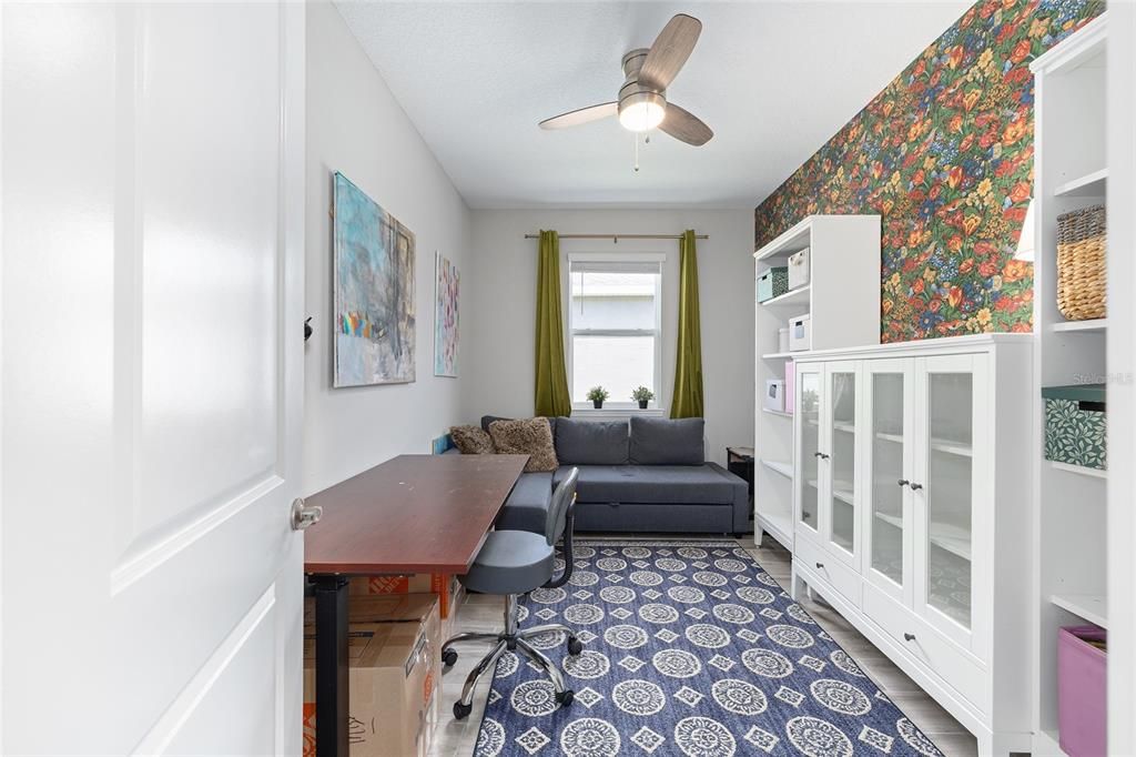 Activo con contrato: $4,700 (3 camas, 3 baños, 1943 Pies cuadrados)